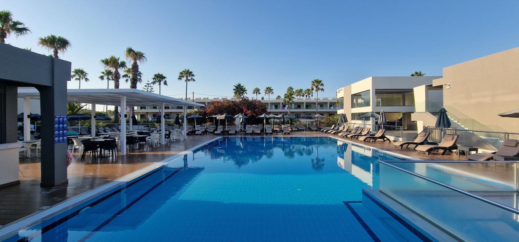 Cosmopolitan Hotel Екстер'єр фото
